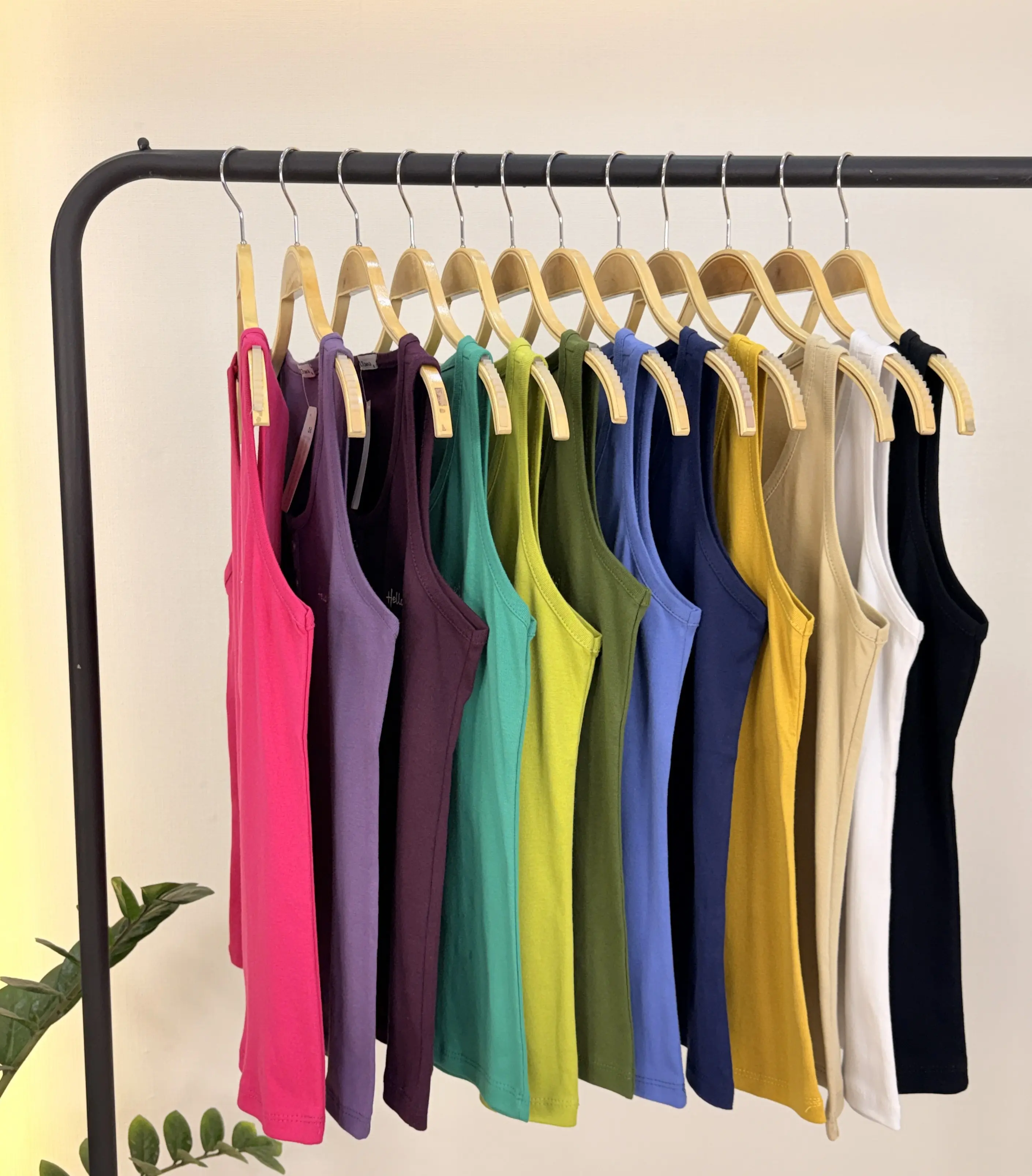 تاپ یقه سه دکمه